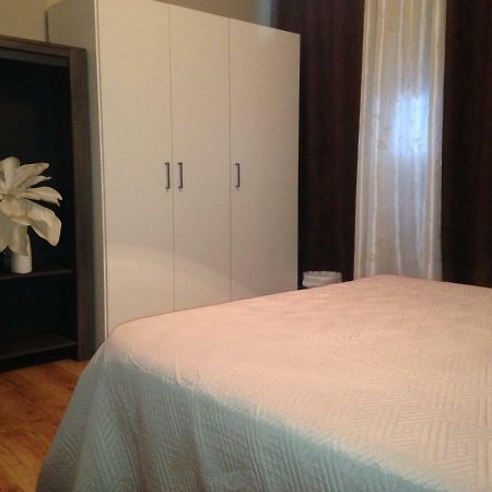 Pension Yna Holiday Малага Экстерьер фото