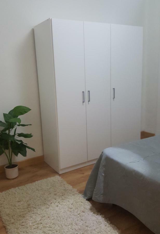 Pension Yna Holiday Малага Экстерьер фото