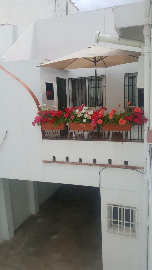 Pension Yna Holiday Малага Экстерьер фото