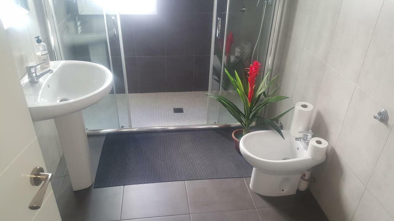 Pension Yna Holiday Малага Экстерьер фото